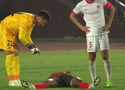 开云在线直播-足球教练组重罚球员，严明训练纪律