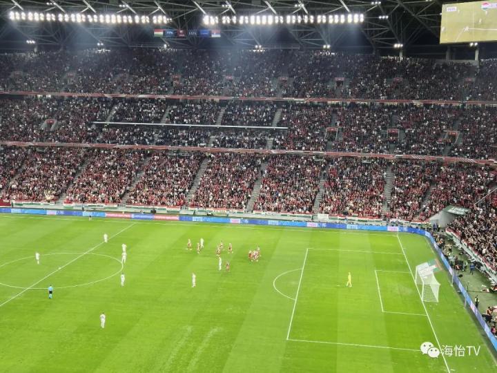 关于匈牙利中场接受专访，分享职业足球心得的信息