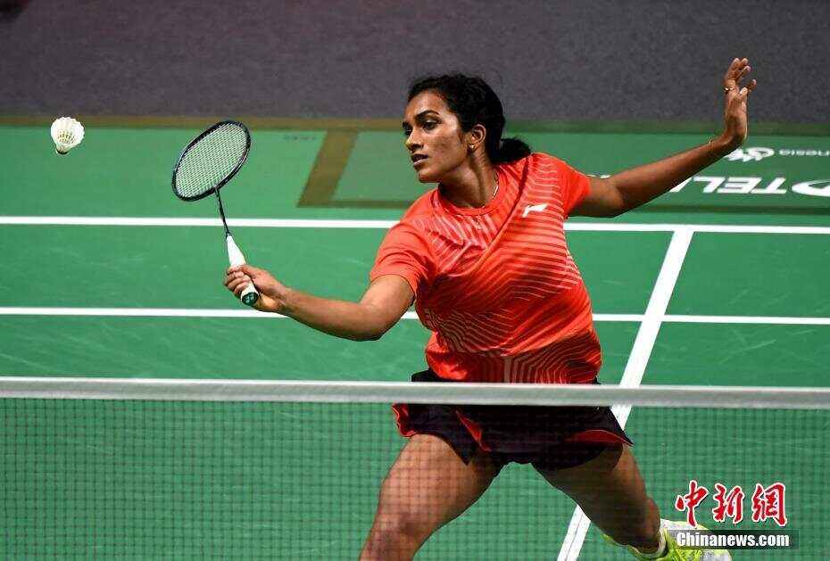 包含泰国羽毛球队险胜中国羽毛球队，辛杜完成帽子戏法的词条