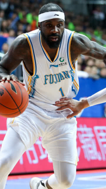 关于中国男篮血洗意大利男篮，西蒙斯三分雨点燃全场的信息