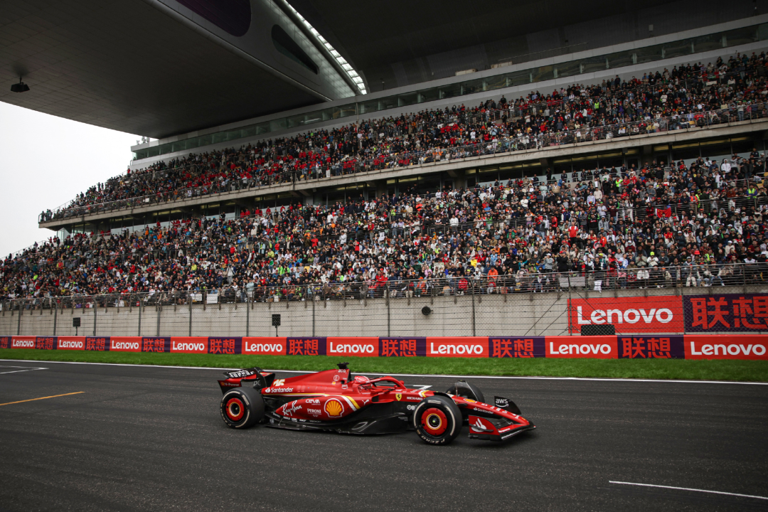 哈斯车队完胜红牛二队，周冠宇刷新纪录