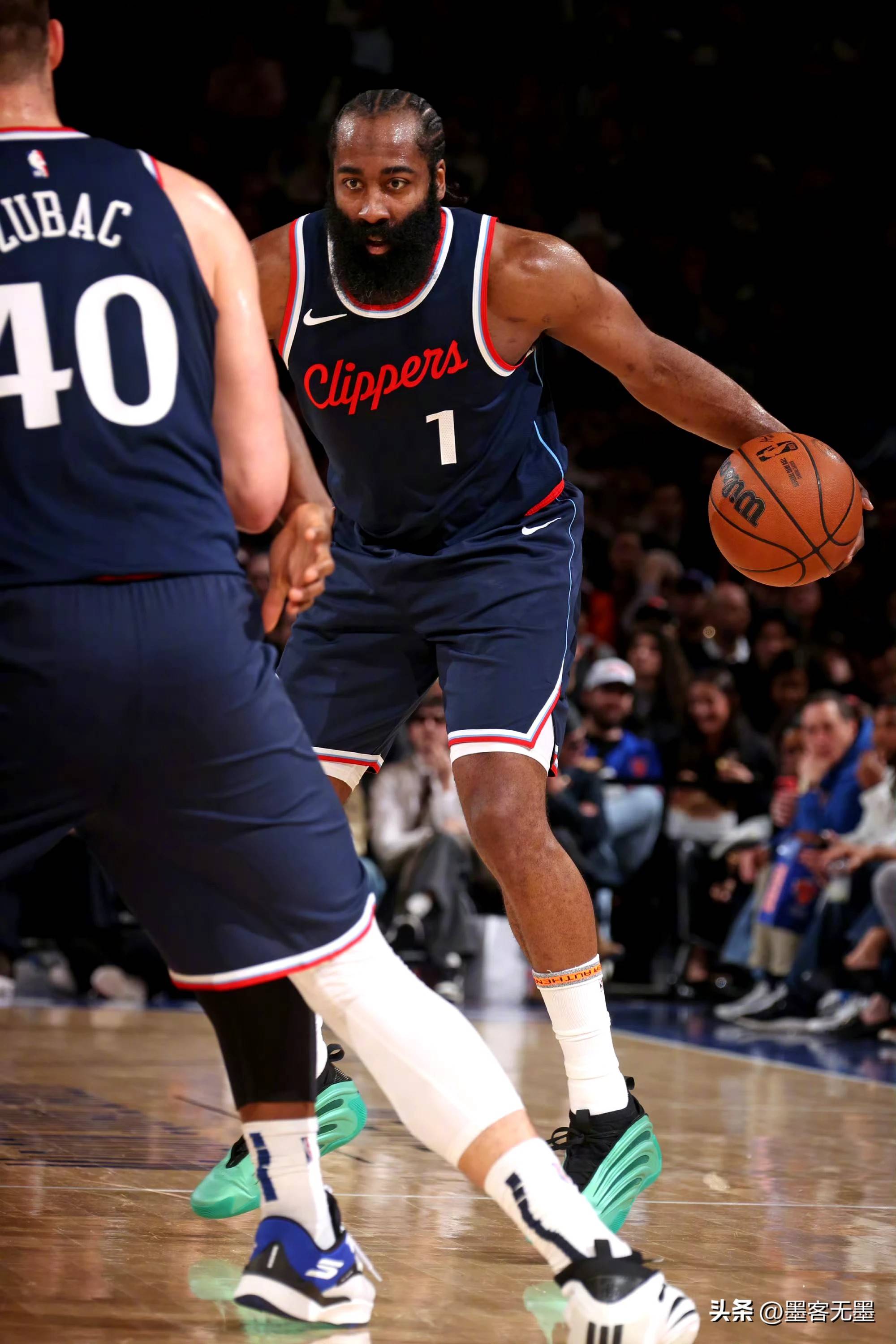 关于辽宁队力克尼克斯，哈登状态火热的信息