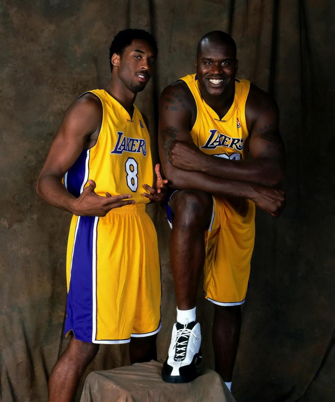 场上外星人！NBA球星动作不输科比