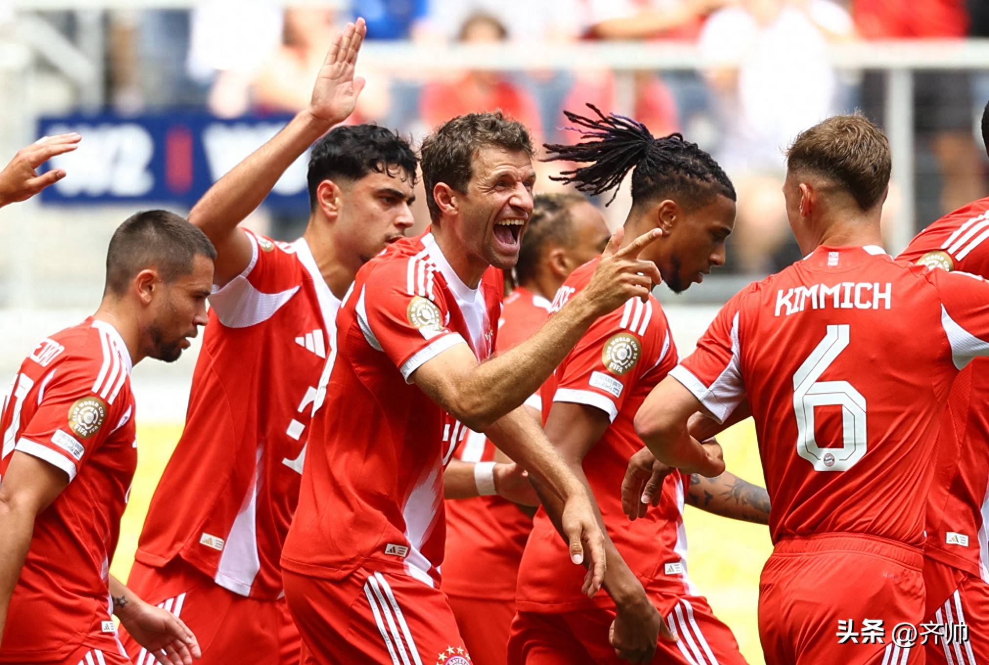 包含拜仁慕尼黑新援首秀大放异彩的词条