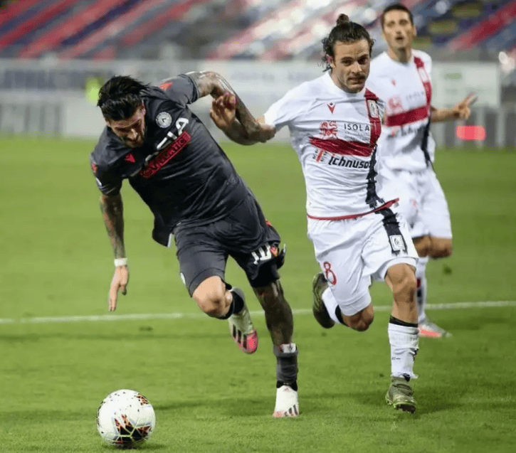 关于帕尔马主场击败乌迪内斯，豪取六连胜的信息