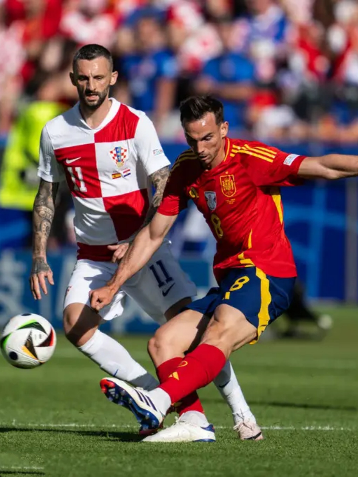 法国队不敌英格兰力遭淘汰，提前结束比赛