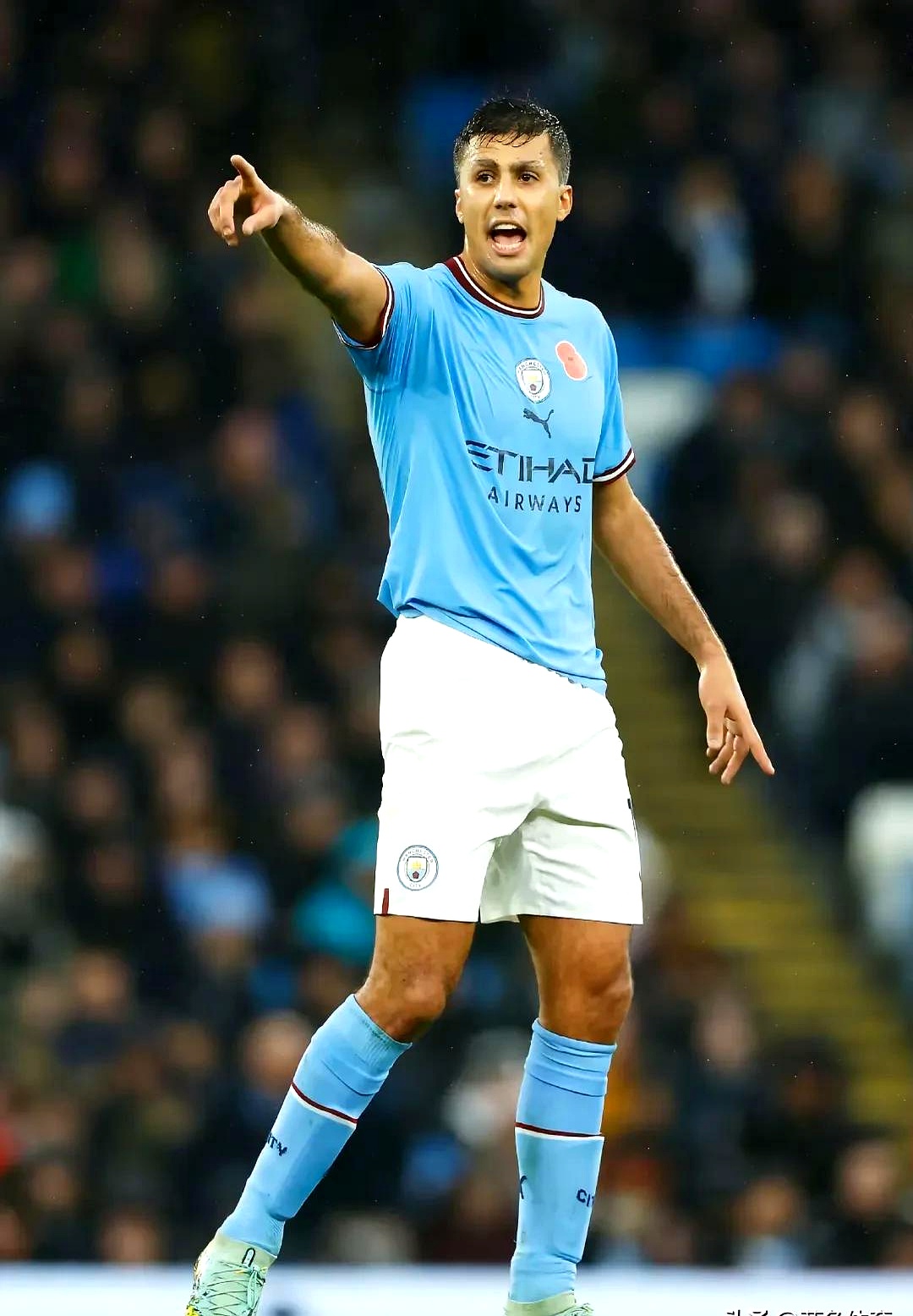 曼城翻盘西班牙，罗德里状态火热