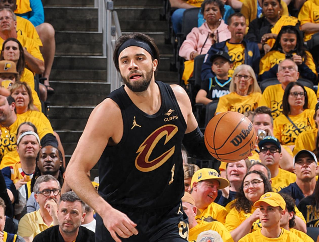 尼克斯爆冷德国男篮,萨姆·米切尔打破历史纪录的简单介绍 尼克斯爆冷德国男篮,萨姆·米切尔打破历史纪录的简单介绍