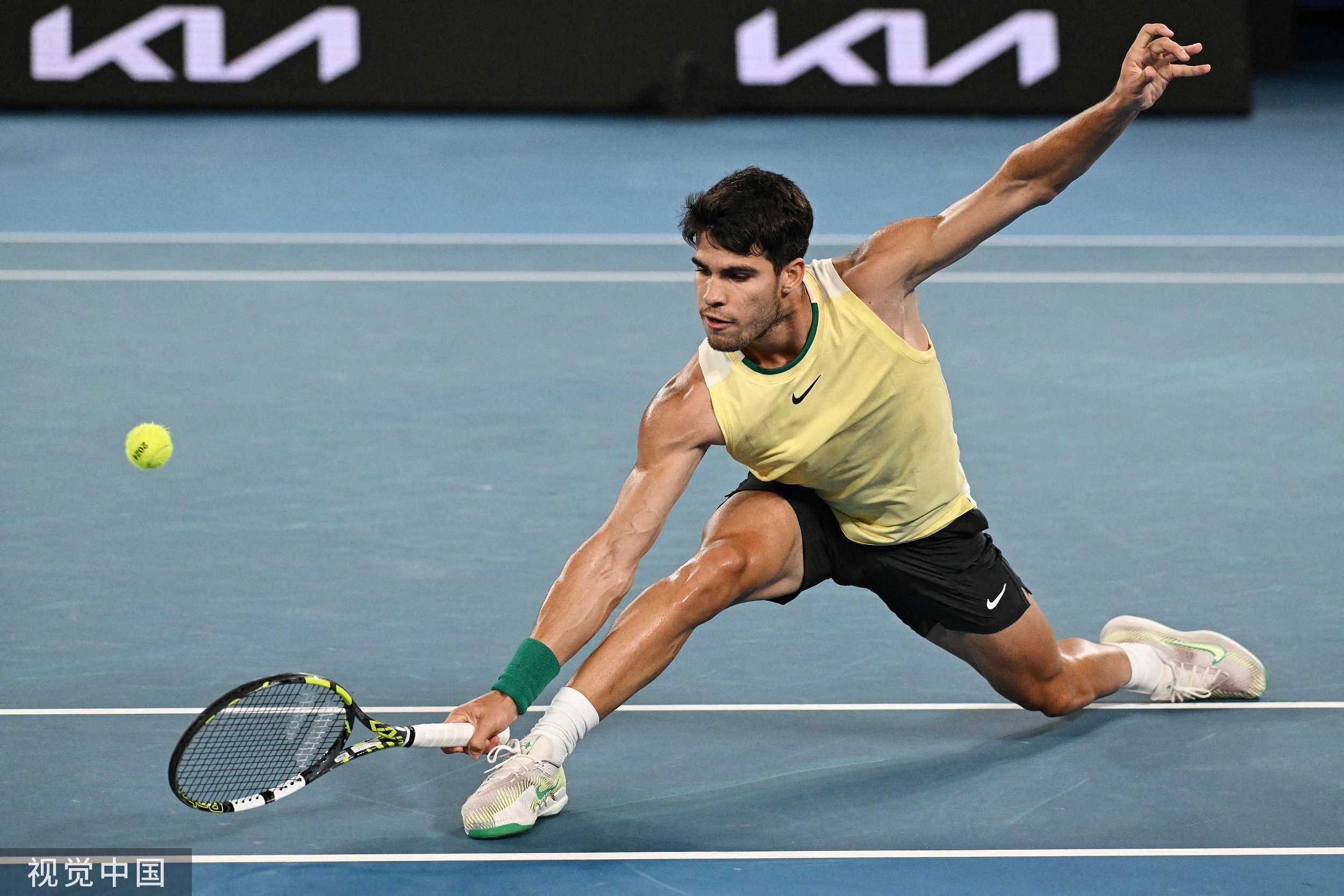 澳网翻盘戴维斯杯，兹维列夫点燃赛场的简单介绍