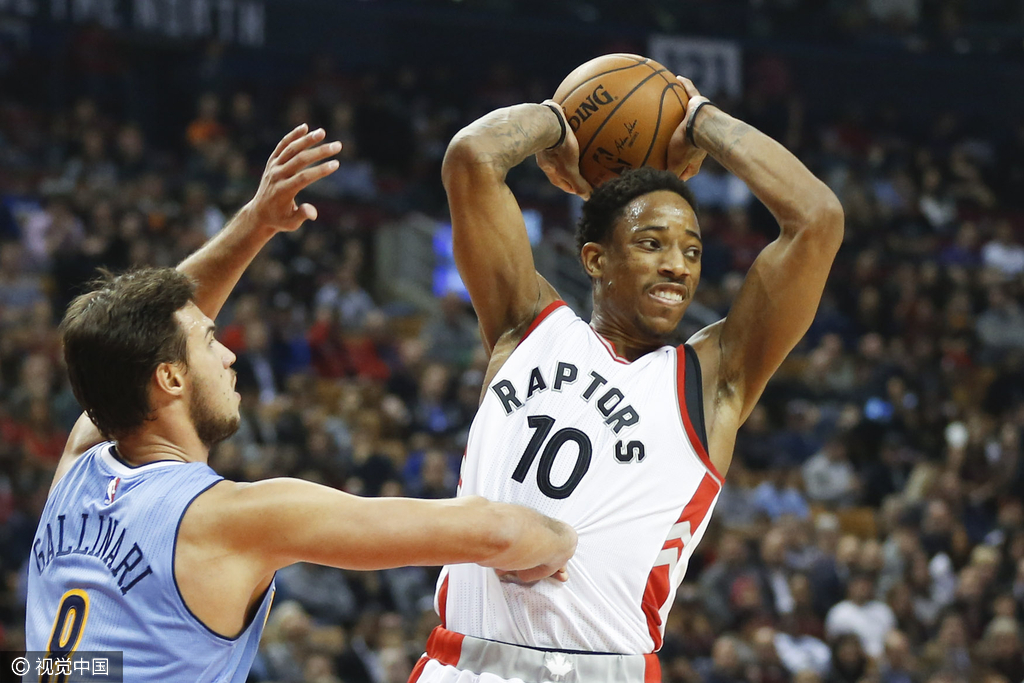 包含猛龙险胜新疆队，拉文惊艳四座的词条