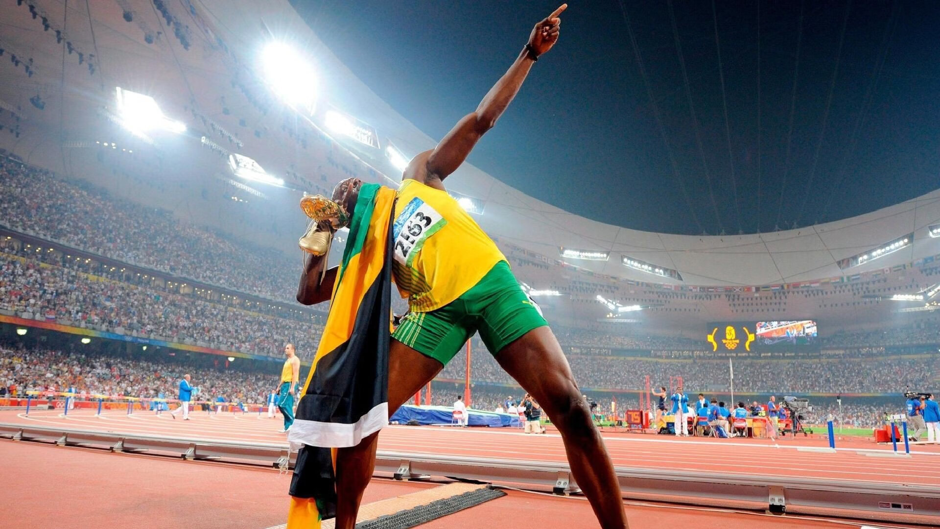 欧冠半决赛之夜,阿尔瓦雷斯扛起全队